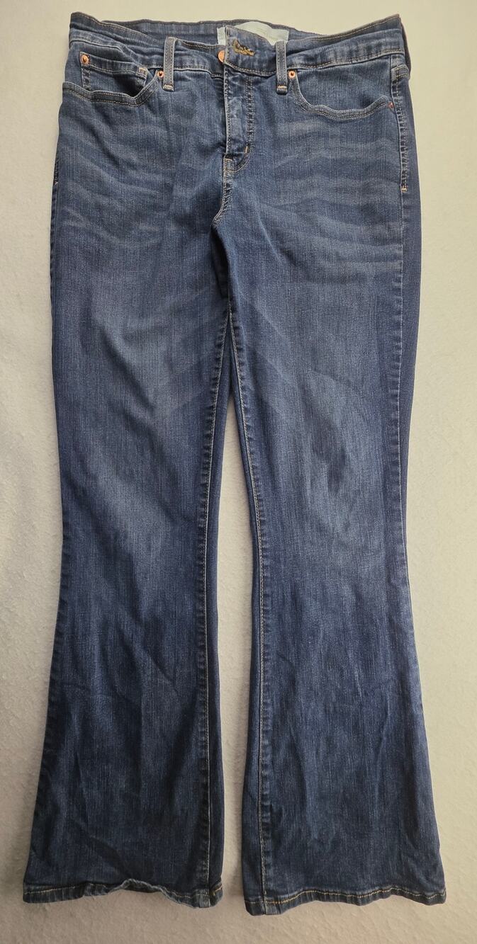 Levis Totally Shaping Bootcut Blue Jean Size 10